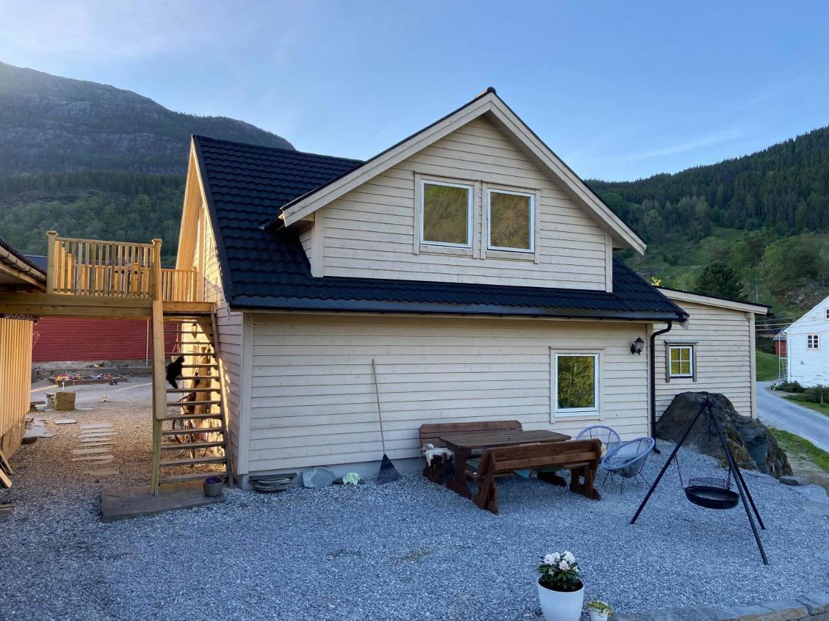 New In Herand, Hardanger Herand